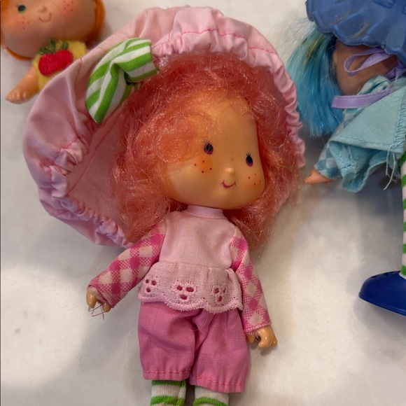 Vintage 1980’s Strawberry shortcake dolls - Picture 8 of 9
